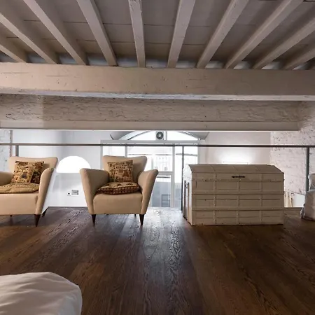 Santa Croce Loft * Florence